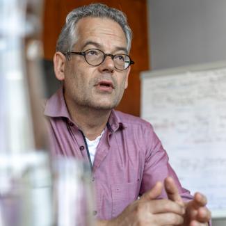 Prof. Dr. Ulrich Prahl leitet an der TU Bergakademie Freiberg die Forschungsarbeiten zu neuen Technologien und Legierungen im Musikinstrumentenbau.