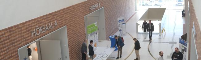 Fachkonferenz GEoKonf - Blick ins Foyer der Unibibliothek