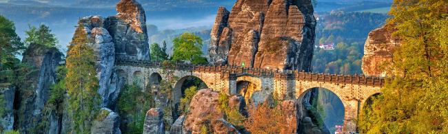 Basteibrücke im Elbsandsteingebirge (Sachsen)