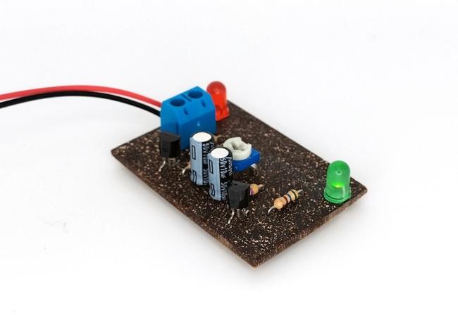 Funktionsfähiger Prototyp der Pilzmyzelleiterplatte.