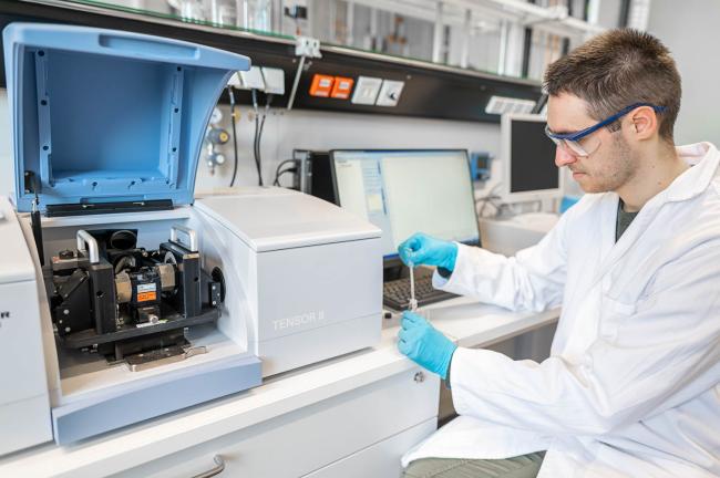 Infrarotspektrometer