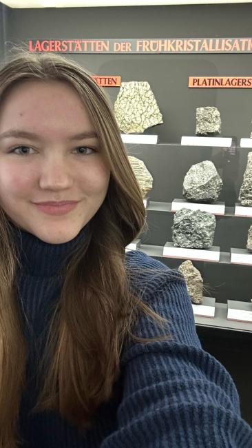 Annelie Schröter- Schülerpraktikantin am Institut für Mineralogie, Fakultät 3 