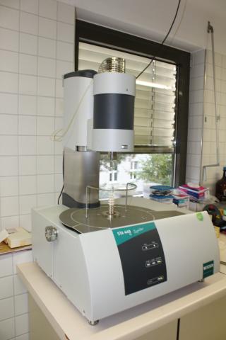 TGA/DSC für Materialanalyse