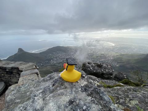 Die Absolvente auf dem Tafelberg in Kapstadt