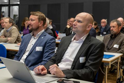 Professor Zeidler und Professor Gräbner auf der Rohstoffkonferenz