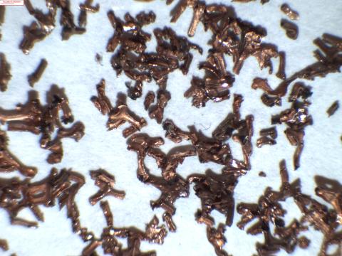 Zerkleinerter Cu-Metallschaum