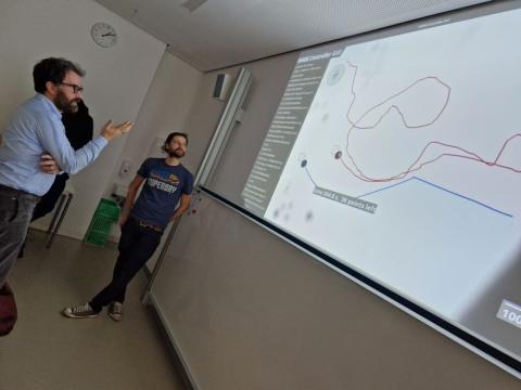 Remote Lab mit magnetischen Mikrorobotern