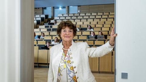 Dr. Erika Krüger an der TU Bergakademie Freiberg.