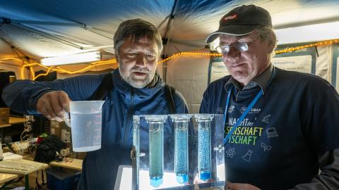 Vorführung von Experimenten bei der NDWW