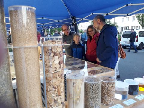 Stand Professur GWA bei Nacht der Wissenschaft 2024