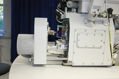 Bild von geöffnete FIB-Probenkammer
