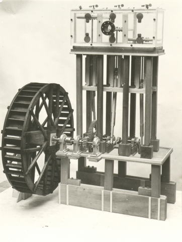 Kastengebläse, Modell