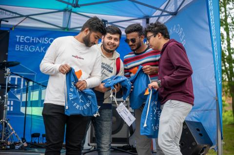 Gewinner der Challenge auf dem TUBAF Fest