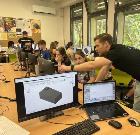 Schüler Labor 3D Druck an der Deutschen Schule in Athen