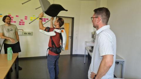 Test eines Exoskelettes