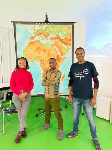 Kenia entdecken – seine Kultur und Landschaft mit den Augen deutscher Schüler“ von Eva, Peter und Eric aus Kamerun in einer 5. Klasse am Samuel-von-Pufendorf-Gymnasium Flöha
