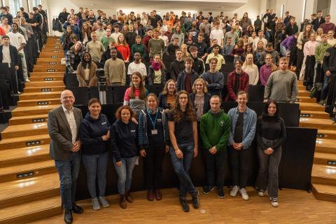 Gruppenfoto - Zentrale Einführungsveranstaltung WS2025