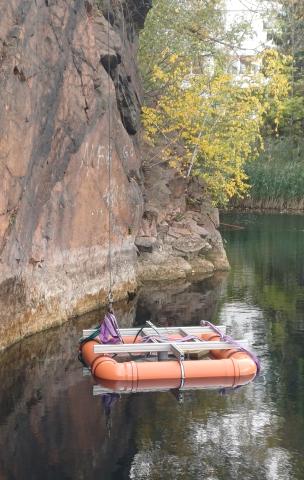 CleanLake Filterplattform im Wasser