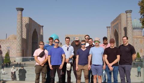 Exkursionsgruppe in Samarkand