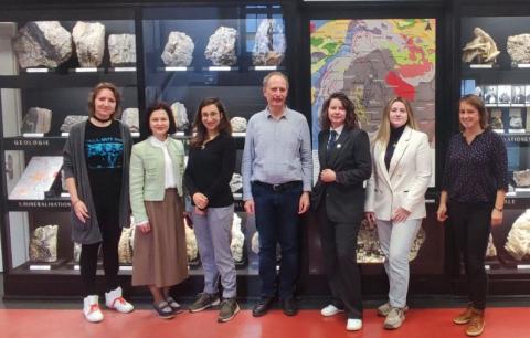 Mineralogy Twin Visit