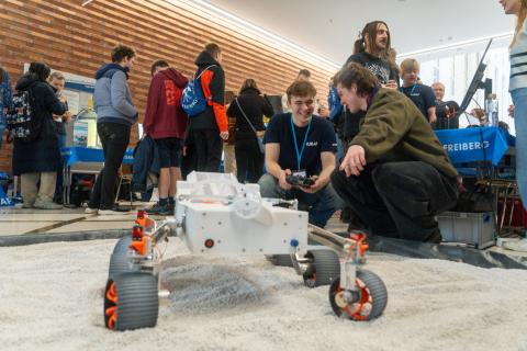 Space Resources - Weltraumtechnologien beim Campustag