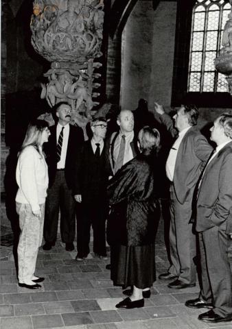 Heinrich Schubert und Kollegen an der Tulpenkanzel des Freiberger Doms während des Treffens des IMPC Steering Committees in Freiberg 1991