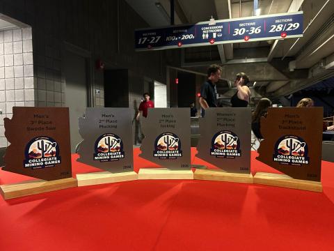 Gleich fünfmal aufs Treppchen kamen die beiden Teams der TUBAF bei den 48th Intercollegiate International Mining Games (IMG) in Tucson, Arizona in den USA.