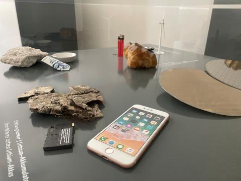 Exponate der Ausstellung: Lithiumglimmer für Lithium-Akkumulatoren
