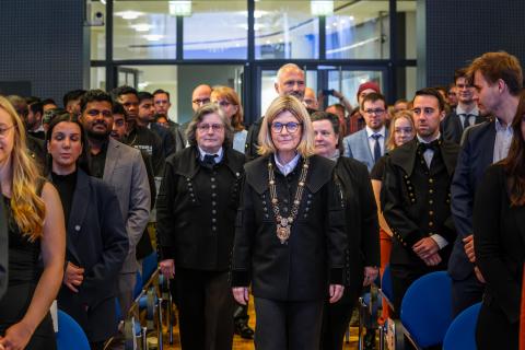 Einzug zur Absolventenverabschiedung