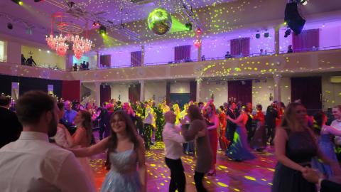 Universitäts- und Absolventenball
