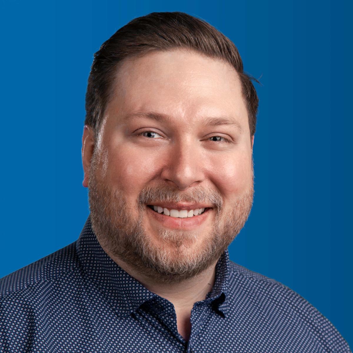 Porträtfoto von einem Promovierenden des Graduiertenkollegs GRK 2802 (Promotionsprojekt P1)