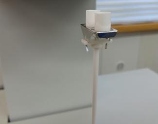 2 kleine Korundtiegel in einer DSC-Apparatur