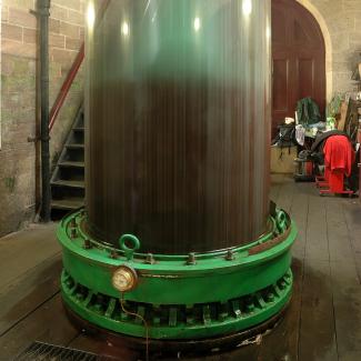 Der sich bewegende Zylinder im Leawood Pumphouse in Cromford.