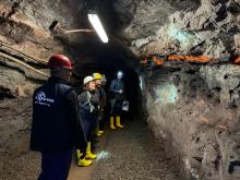 Forschende im Bergwerk bei Pöhla, einem der Standorte für die Pilotanlage. Foto: TU Bergakademie Freiberg