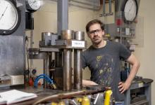 Dr Michael Anenburg laboratory