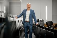 Prof. Czudaj im Hörsaal