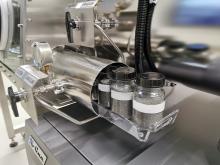 Beschickung einer Glovebox mit sensiblen Proben